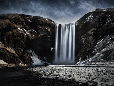 A silver waterfall --- Stříbrný vodopád