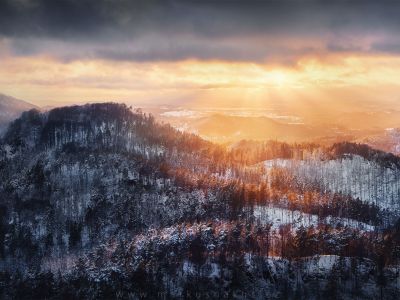 Záře Zadní země --- The Glow of the Back land