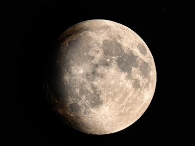 It\'s a moon!